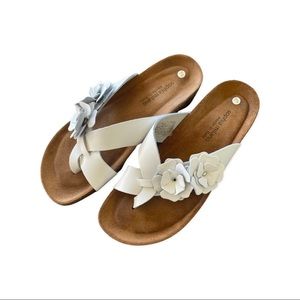 Sophia Milano Made in Italy Size 7.5 Womens White Sandal Spring